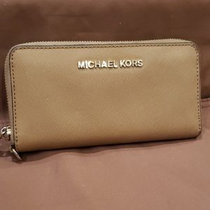 MK wallet